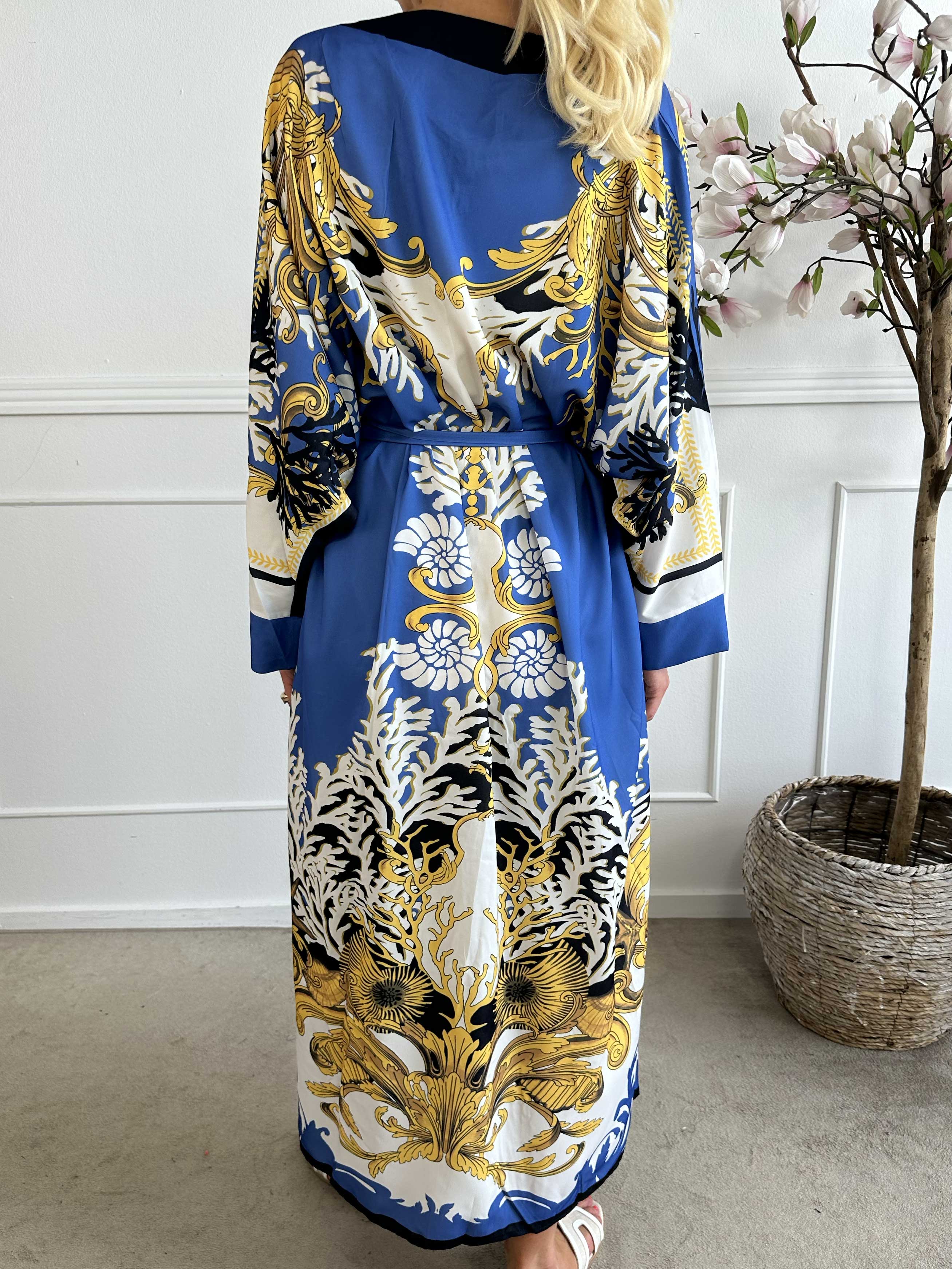 Goddess Dress - Lang mønstret tunikakjole med bindebånd